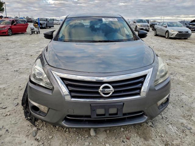 Nissan Altima 2.5 Image 6