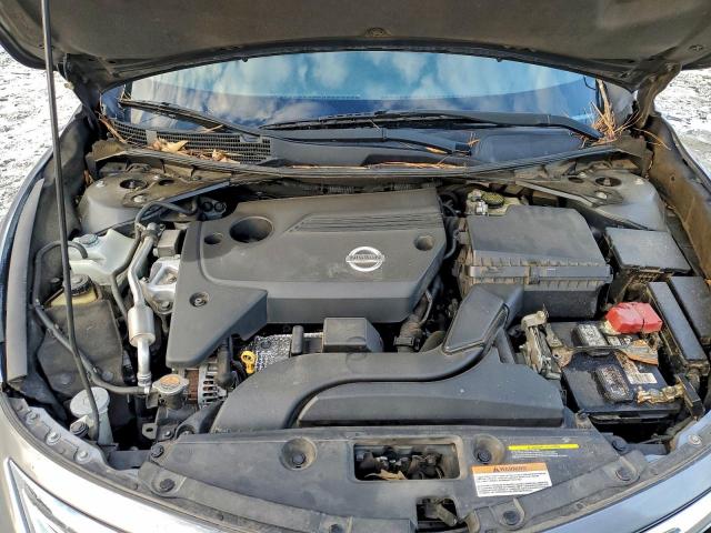 Nissan Altima 2.5 Image 9