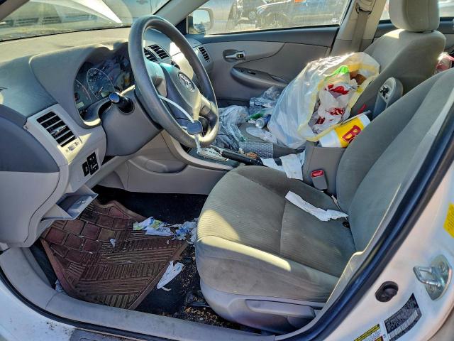 Toyota Corolla Base Image 5