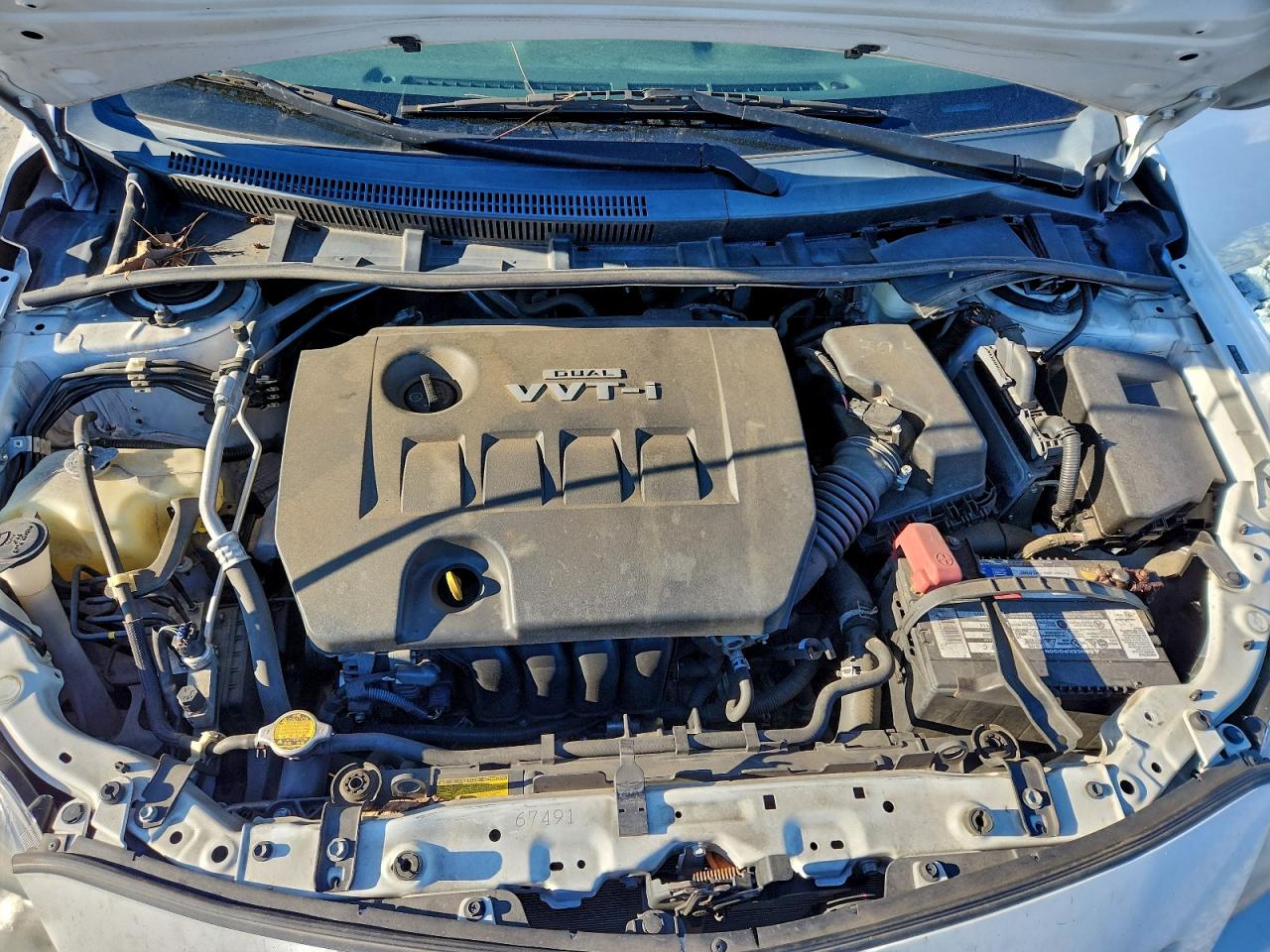 Toyota Corolla Base Image 3