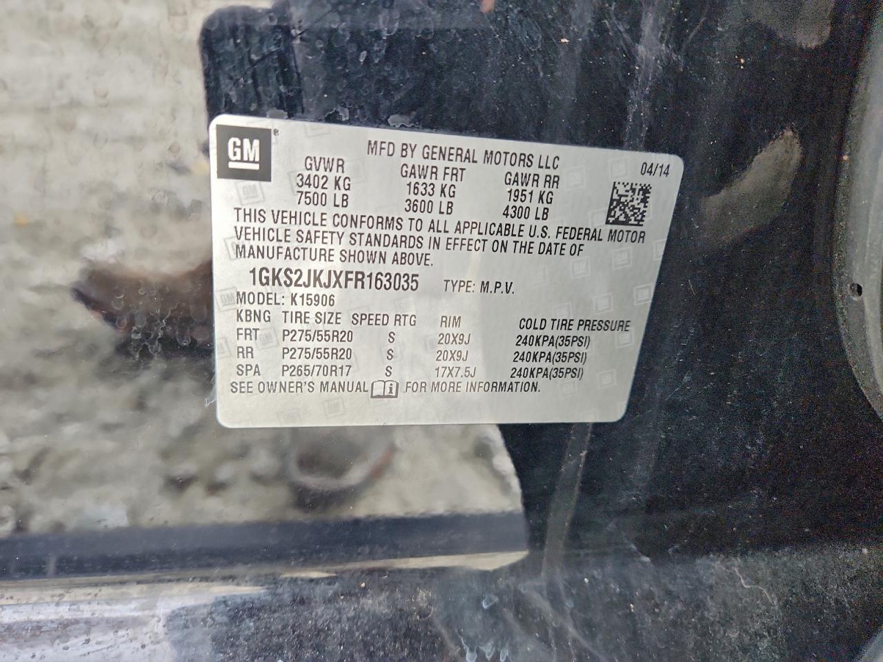 GMC Yukon Denali Image 11