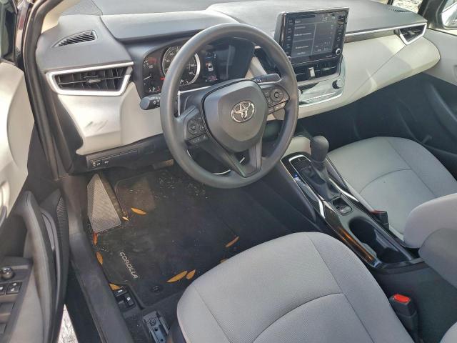 Toyota Corolla Le Image 12