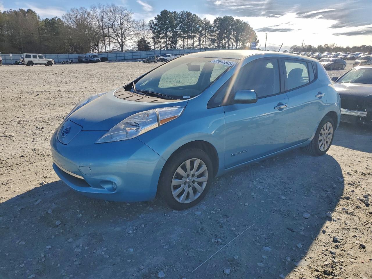 Nissan LEAF S Image 1