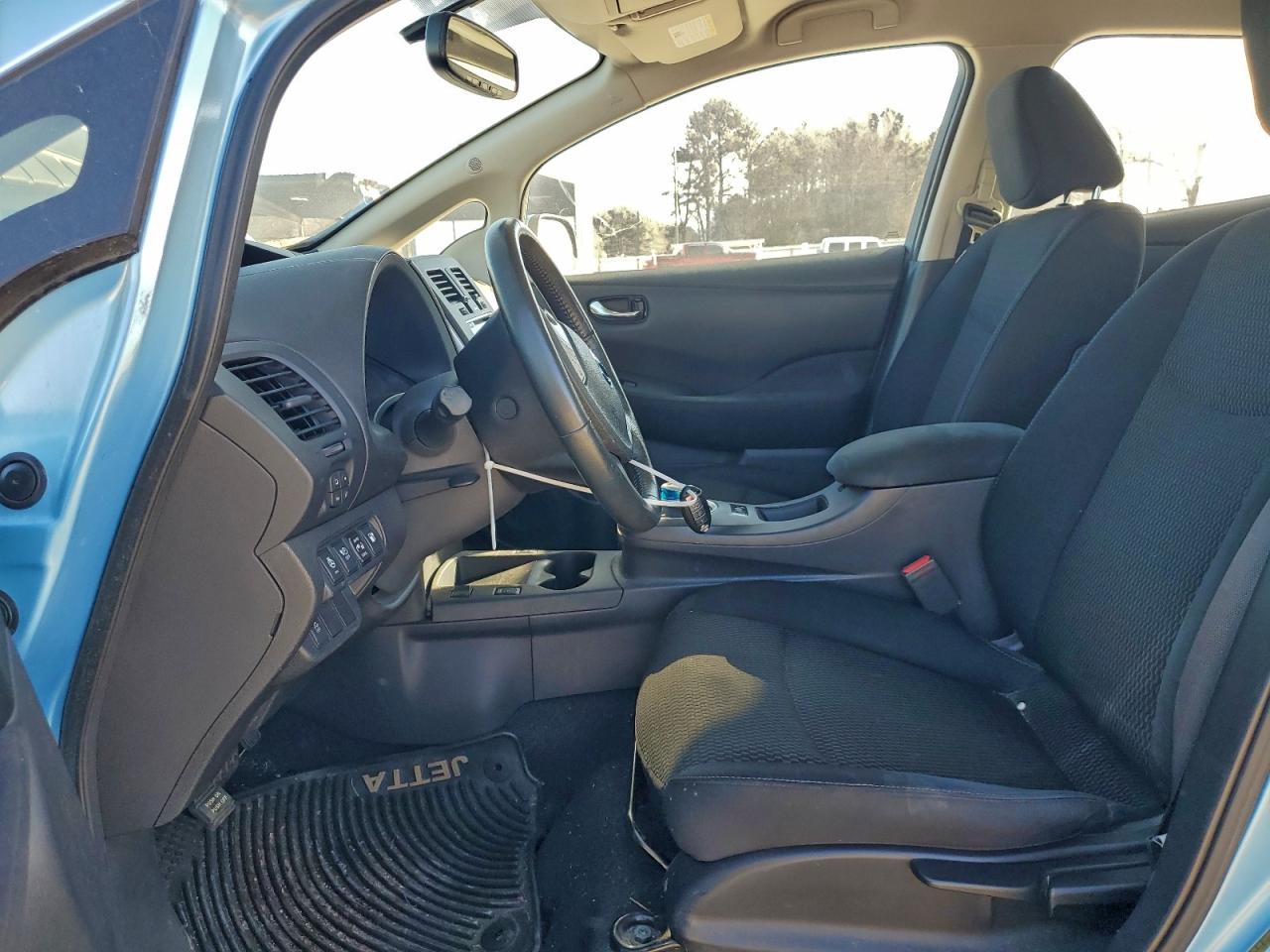 Nissan LEAF S Image 7