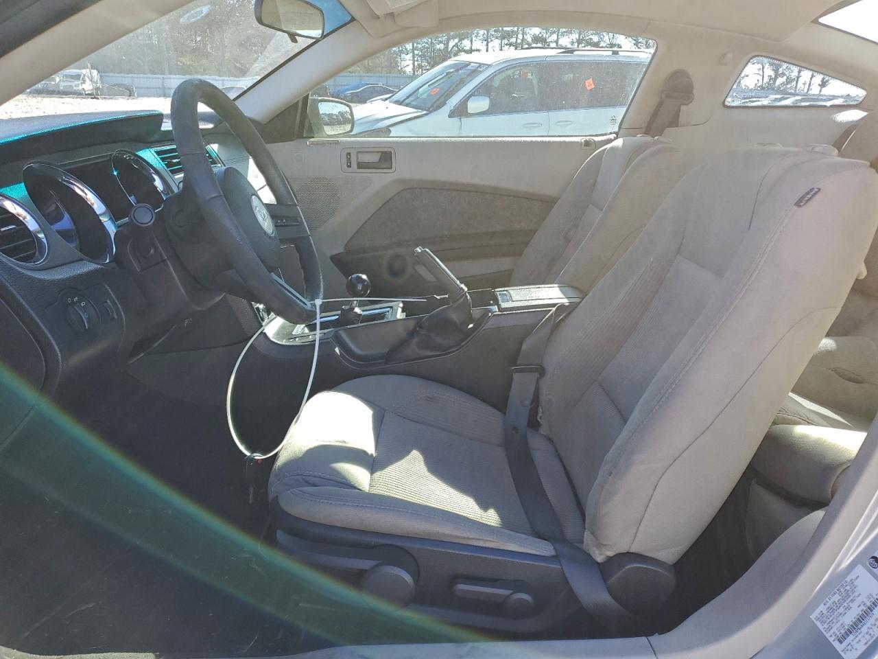 Ford Mustang Image 7