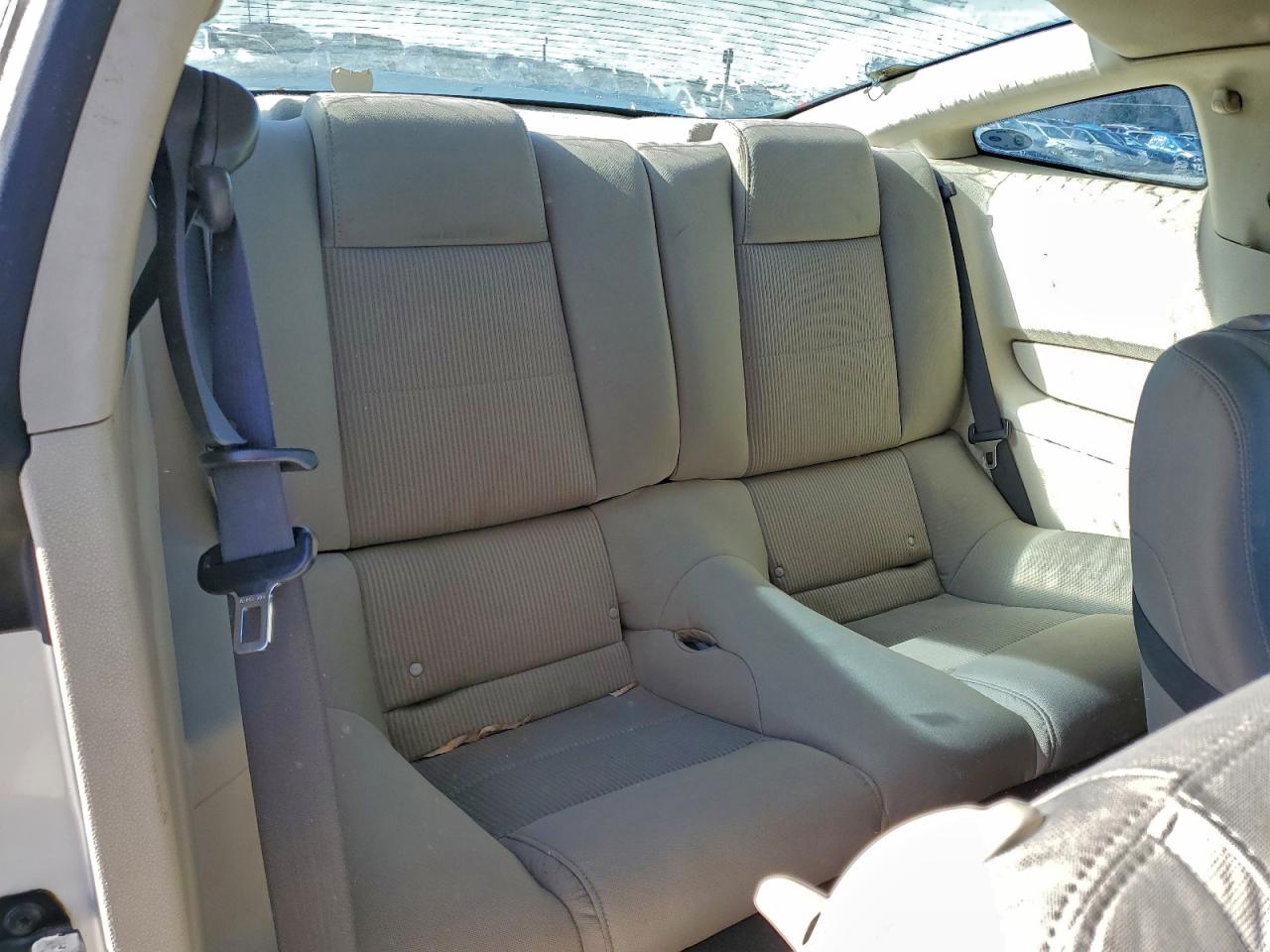 Ford Mustang Image 4