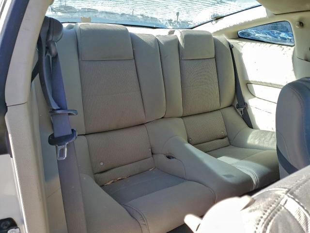 Ford Mustang Image 4