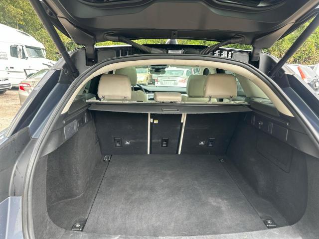 Land Rover Range Rover R-dynamic S Image 11