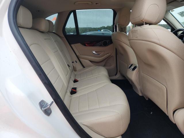 Mercedes-Benz GLC 300 Image 12