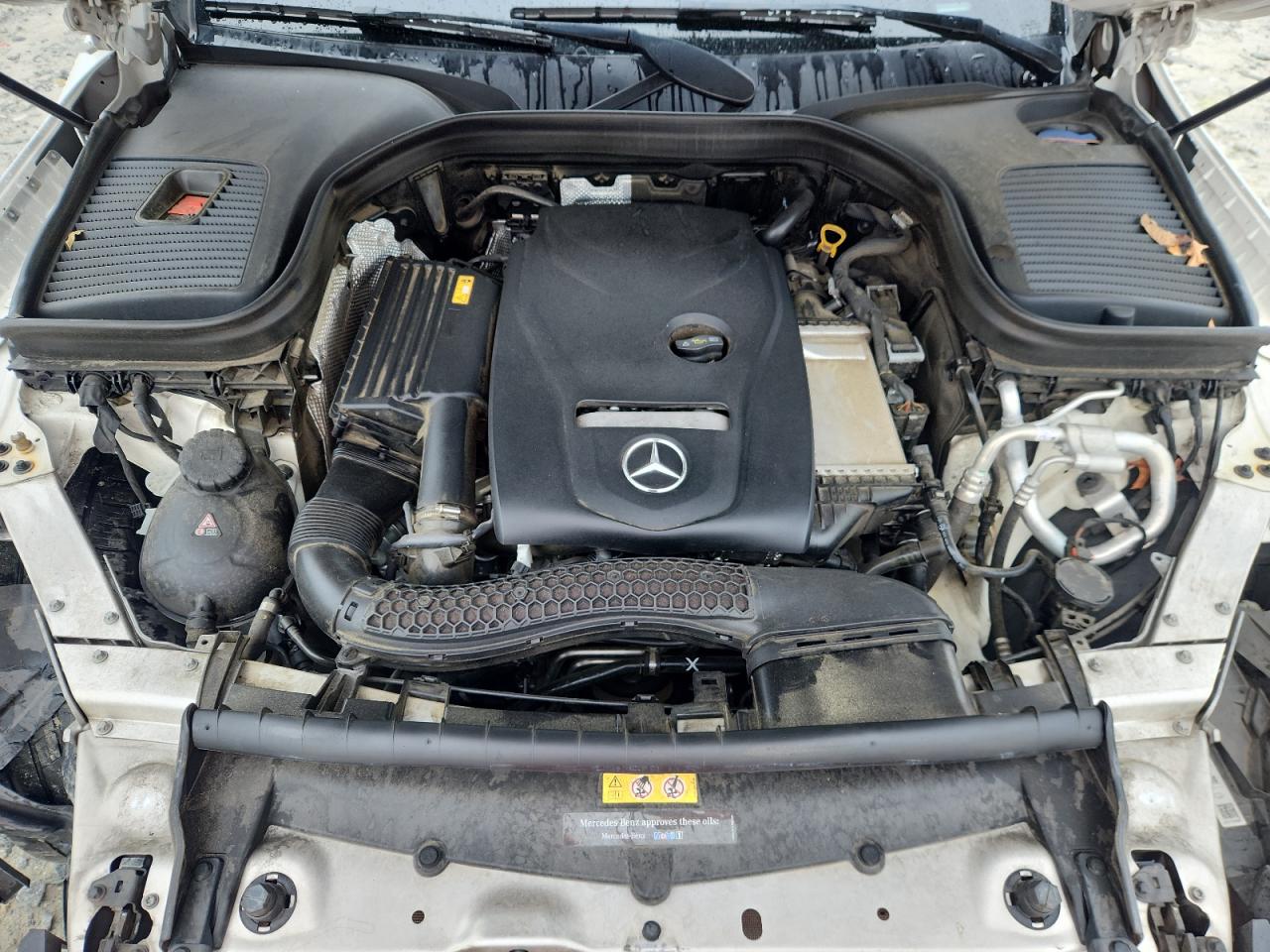 Mercedes-Benz GLC 300 Image 13
