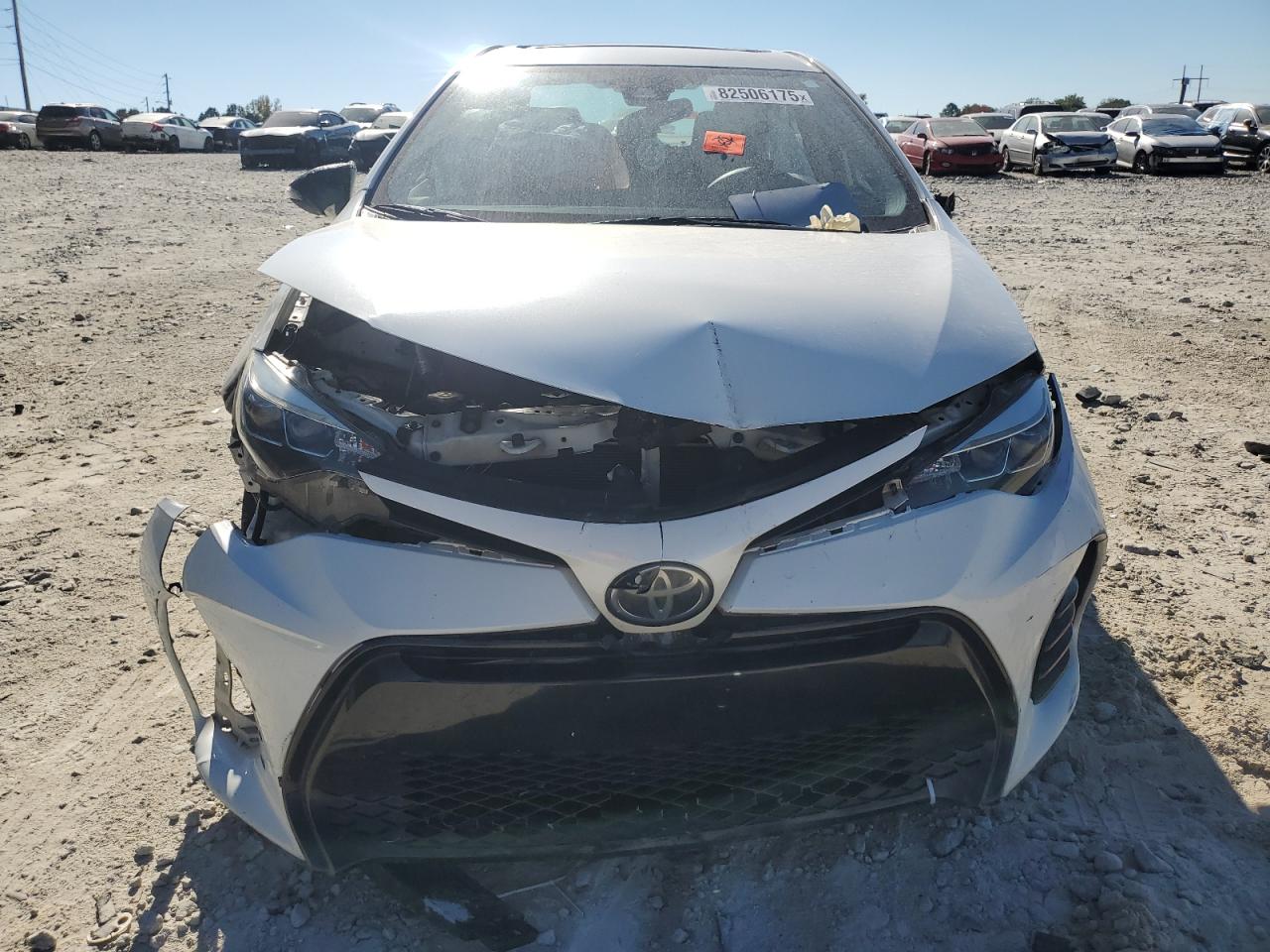 Toyota Corolla L Image 2