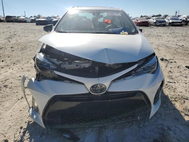 Toyota Corolla L Image 2