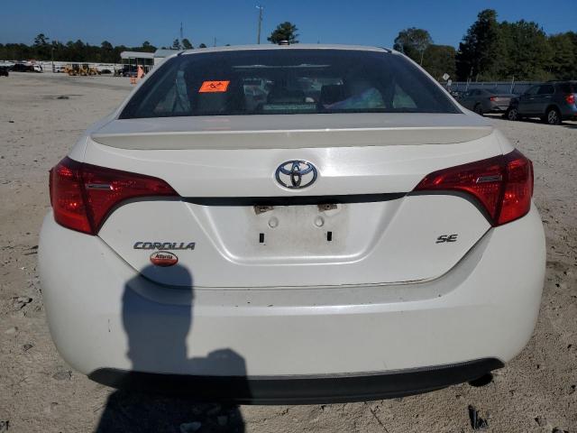 Toyota Corolla L Image 12