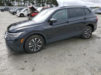  Salvage Volkswagen Tiguan