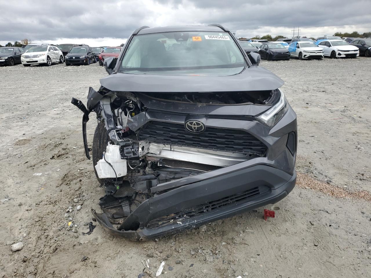 Toyota RAV4 Xle Image 11