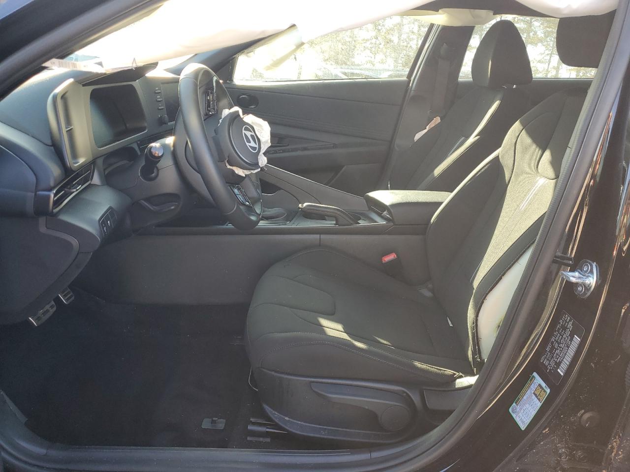 Hyundai ELANTRA Sel Sport Image 7