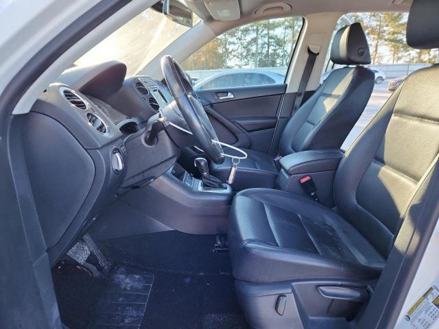 Volkswagen Tiguan S Image 13