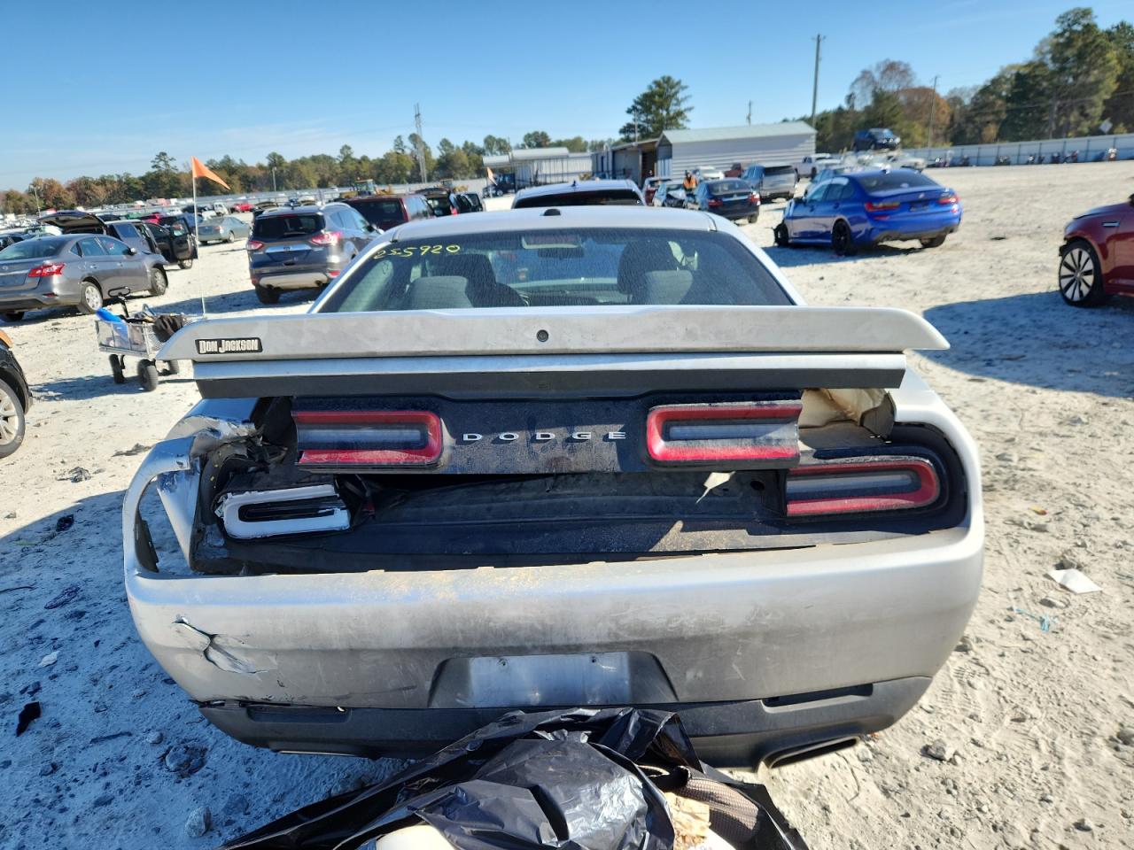 Dodge Challenger Sxt Image 10