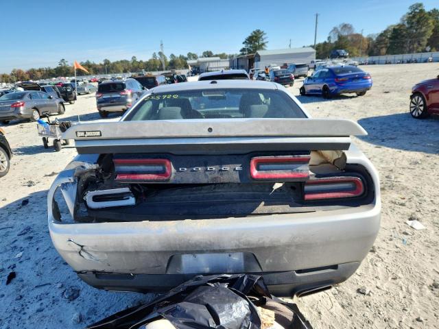 Dodge Challenger Sxt Image 10