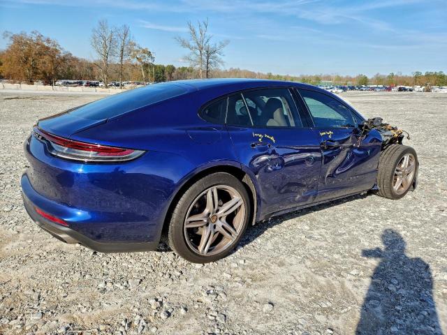 Porsche Panamera Base Image 7