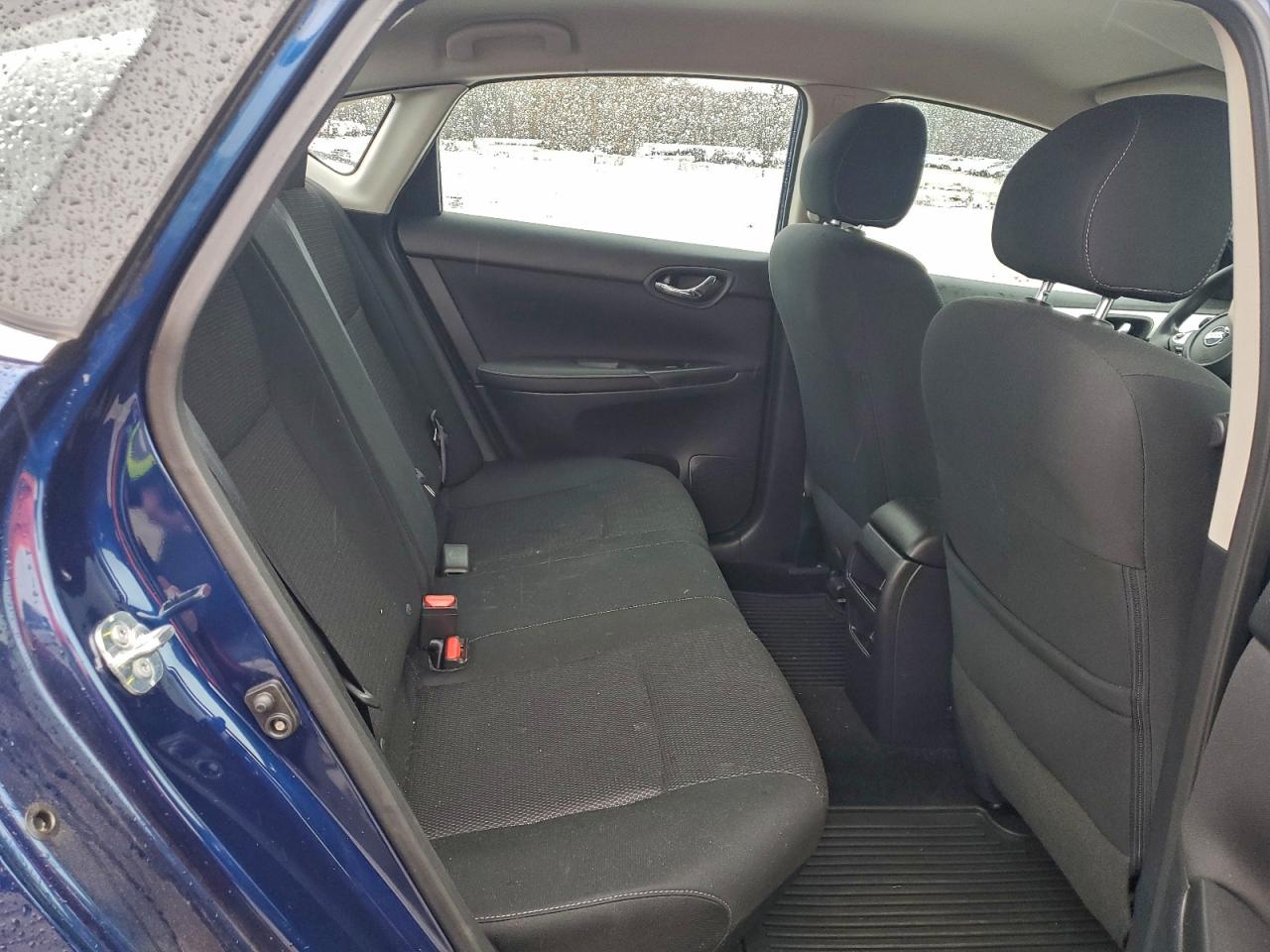 Nissan Sentra S Image 6