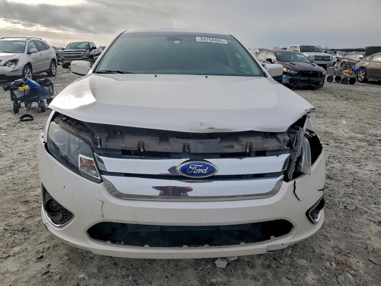 Ford Fusion Sel Image 12