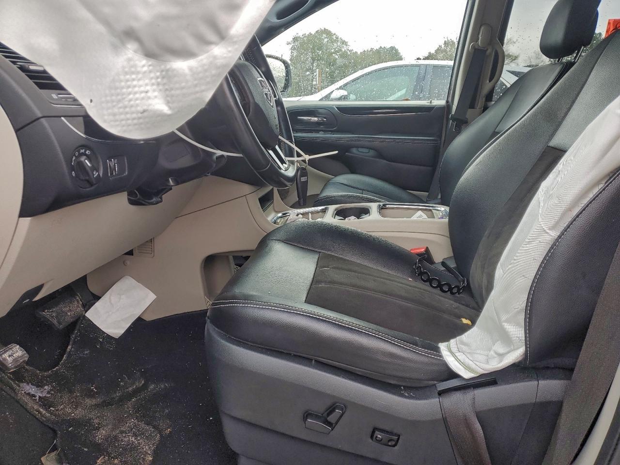 Dodge Caravan Sxt Image 13