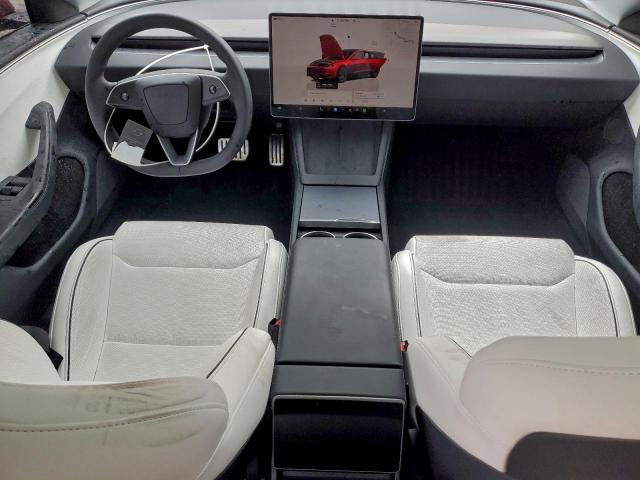 Tesla Model 3 Image 5