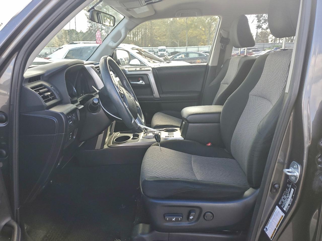 Toyota 4Runner Sr5 Image 5