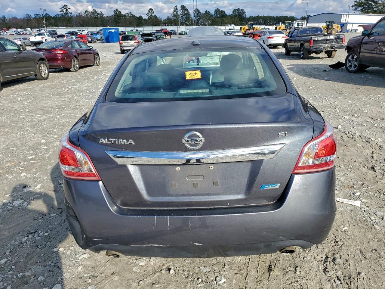 Nissan Altima 2.5 Image 12