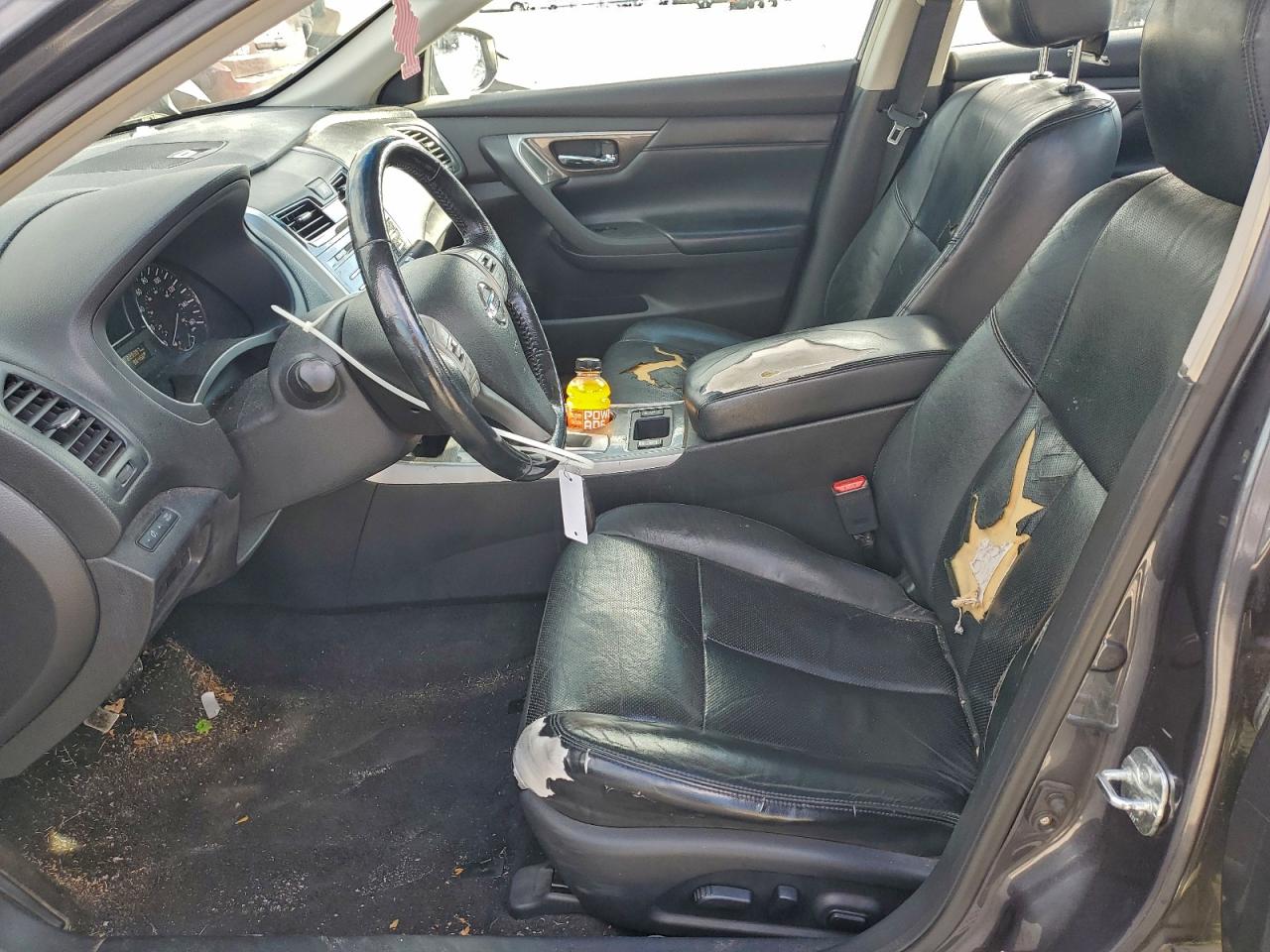 Nissan Altima 2.5 Image 3