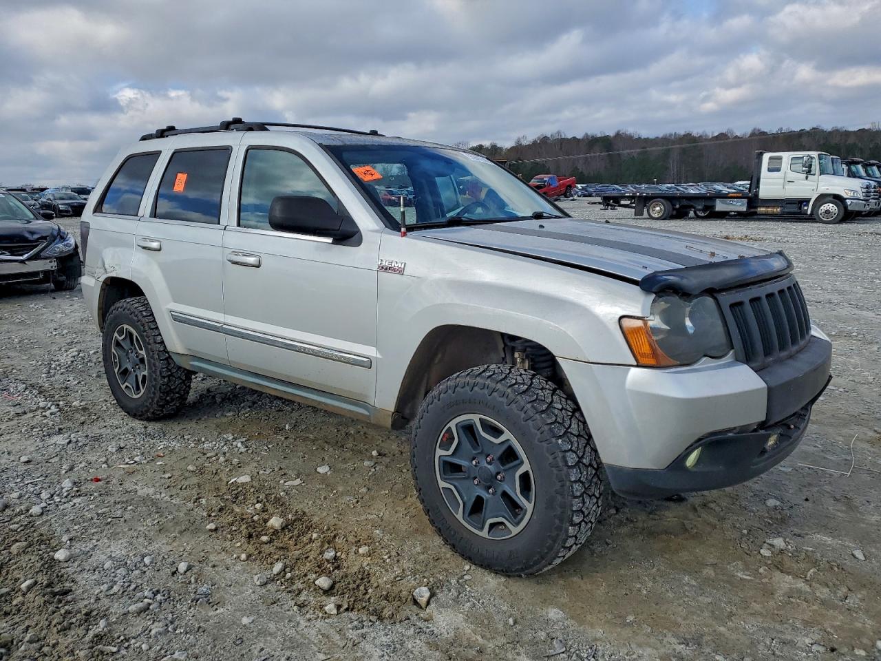 Jeep Grand Cherokee Limited Image 12
