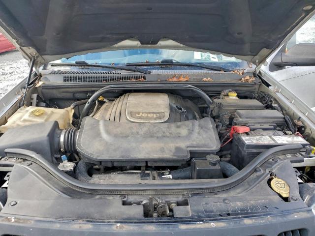 Jeep Grand Cherokee Limited Image 11