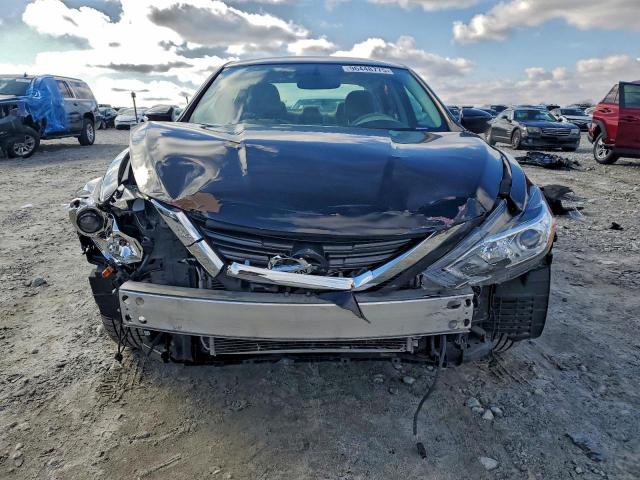 Nissan Altima 2.5 Image 4