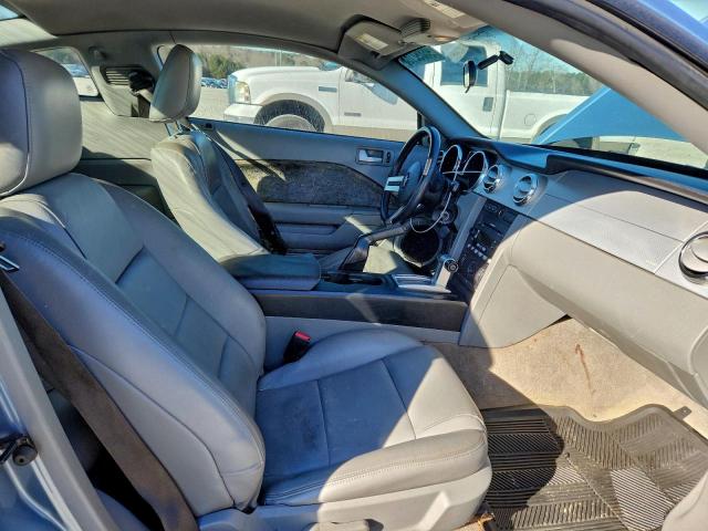 Ford Mustang Image 7