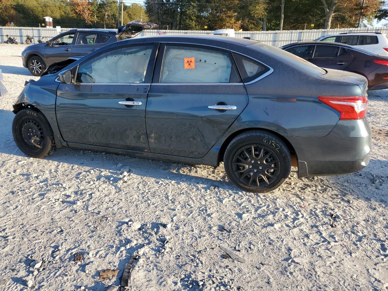 Nissan Sentra S Image 2