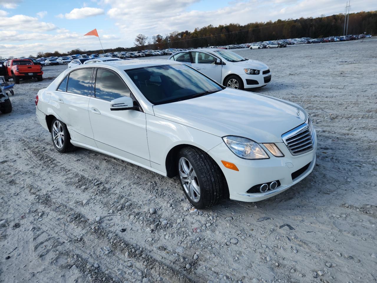 Mercedes-Benz E-Class 350 Image 4