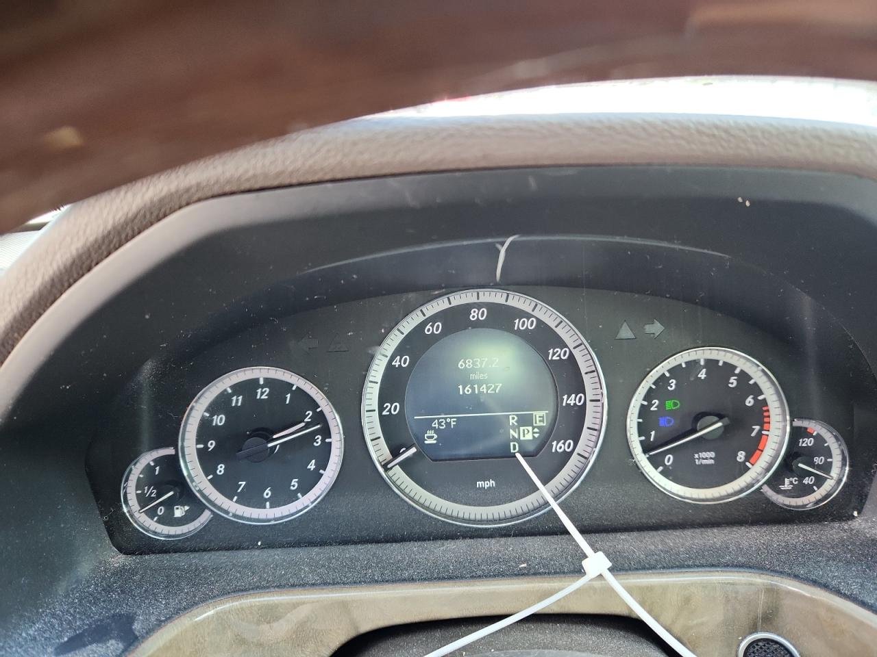 Mercedes-Benz E-Class 350 Image 3