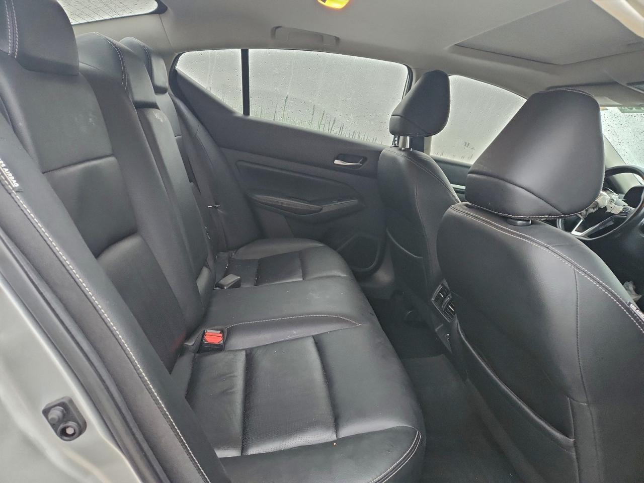 Nissan Altima Sl Image 8