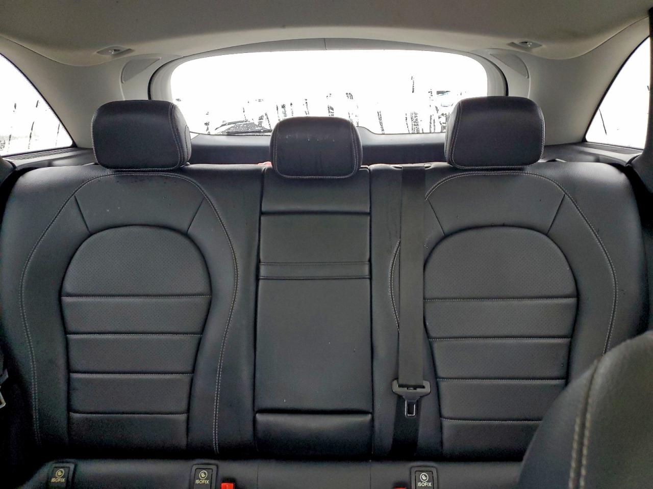 Mercedes-Benz GLC 300 Image 9