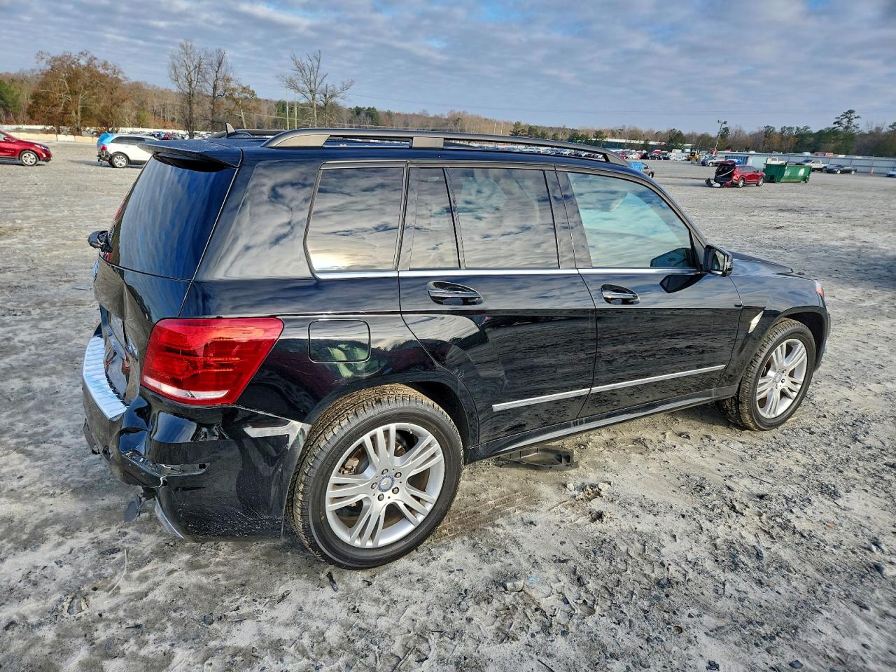 Mercedes-Benz GLK 350 Image 2
