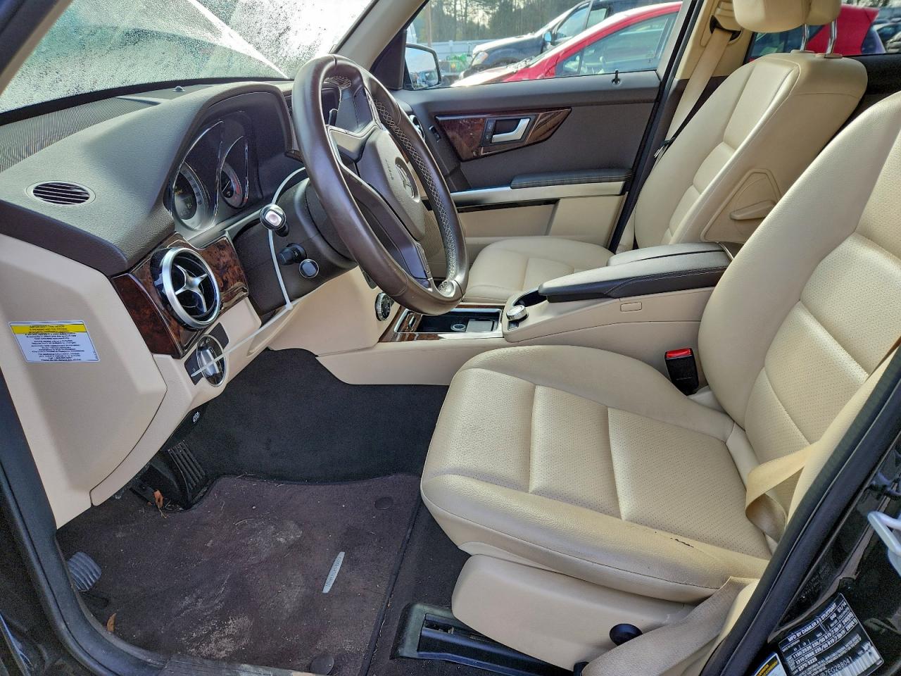 Mercedes-Benz GLK 350 Image 10