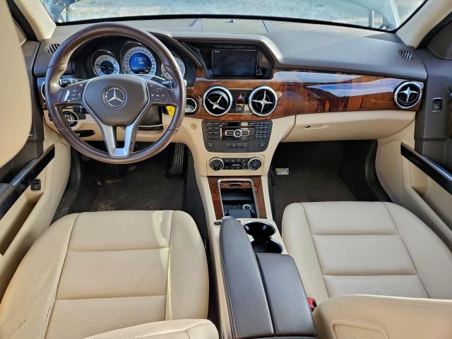 Mercedes-Benz GLK 350 Image 13