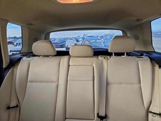 Mercedes-Benz GLK 350 Image 6