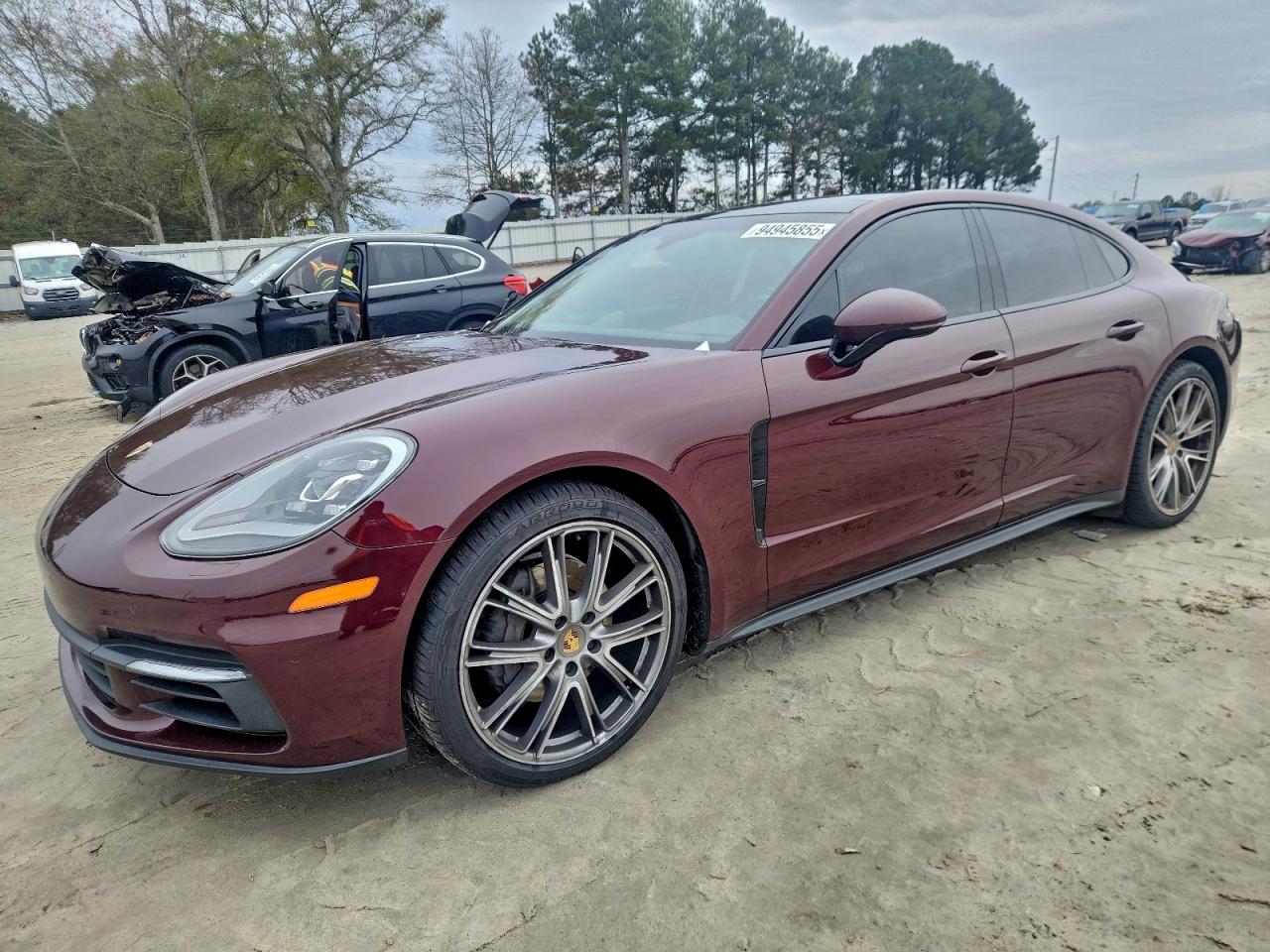 Porsche Panamera 4s Image 1