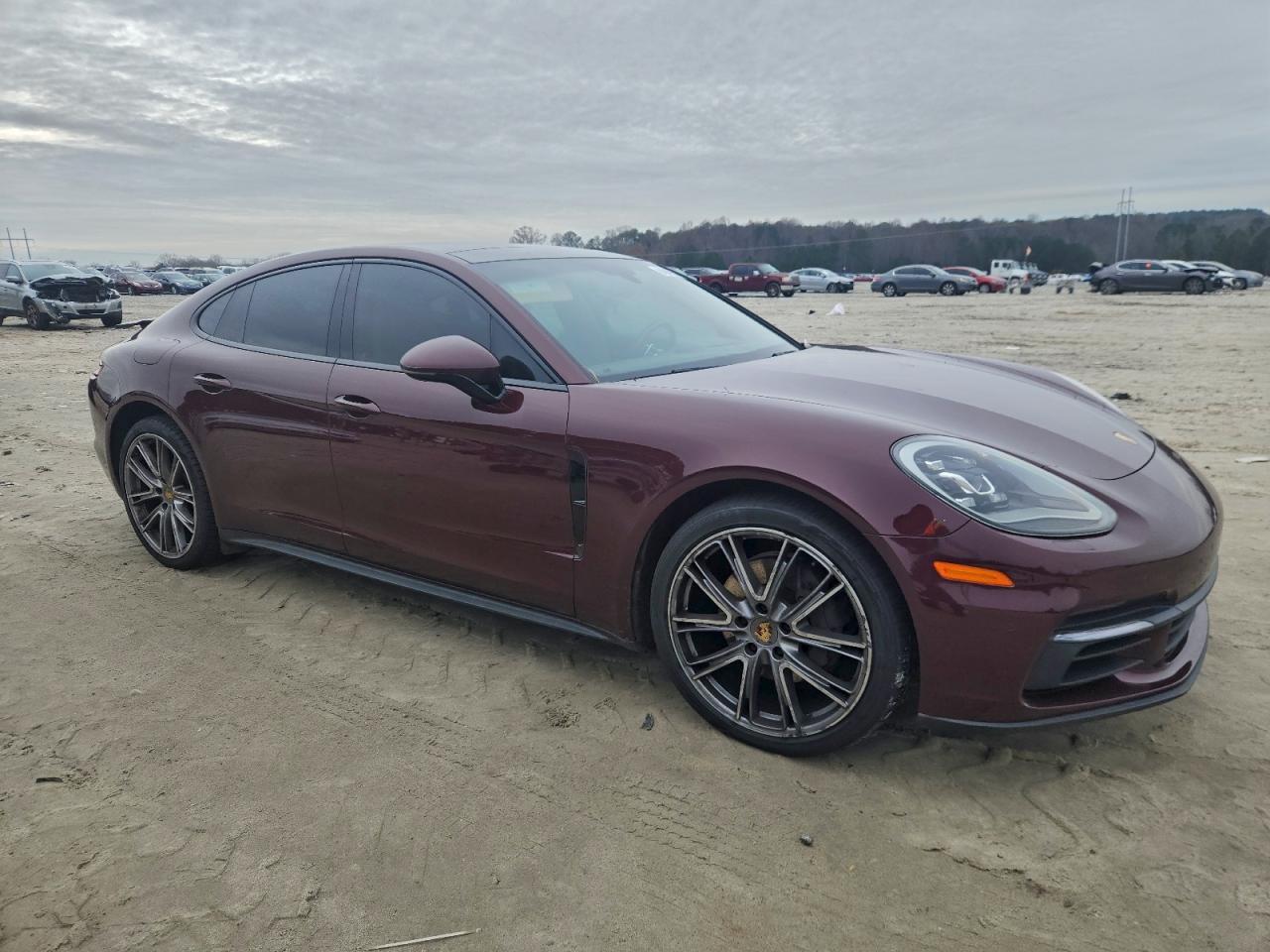 Porsche Panamera 4s Image 5