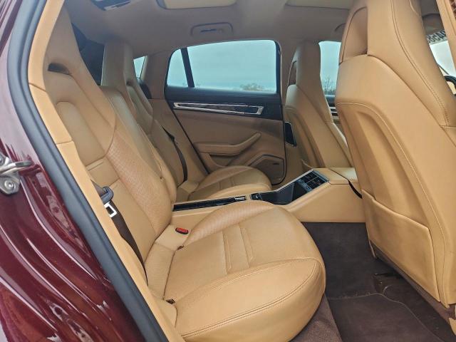 Porsche Panamera 4s Image 11