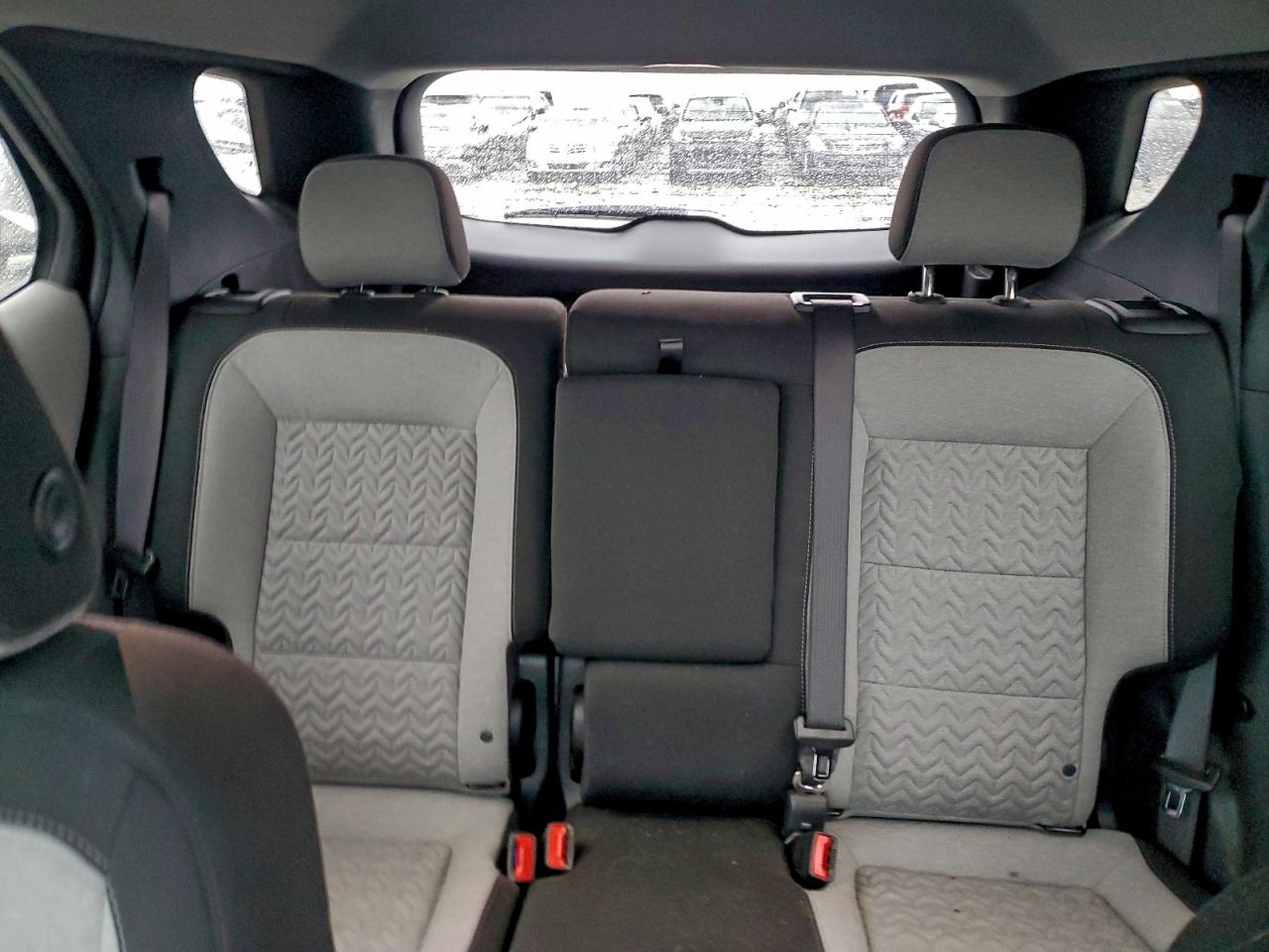 Chevrolet Equinox Ls Image 12