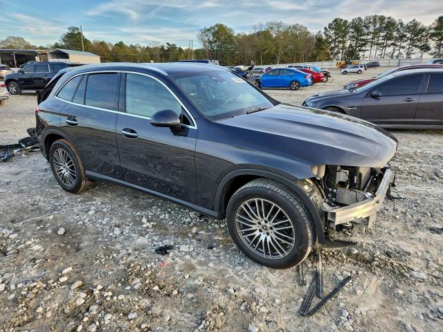 Mercedes-Benz GLC 300 Image 14