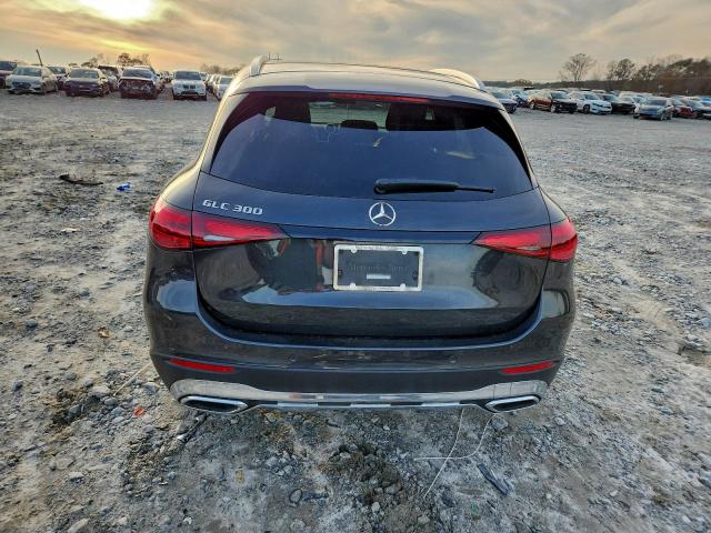 Mercedes-Benz GLC 300 Image 12